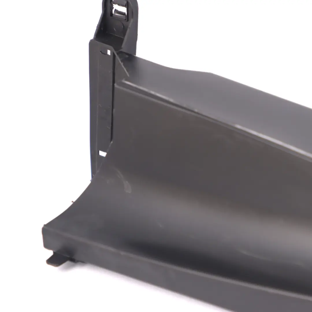 Condotto di cablaggio Mercedes W211 C219 anteriore sinistro Fili Cavo Canale per con numero di parte A2118210389 Condotto di cablaggio Mercedes W211 C219 anteriore sinistro Fili Cavo Canale - SKU A2118210389 - Numero di parte A2118210389