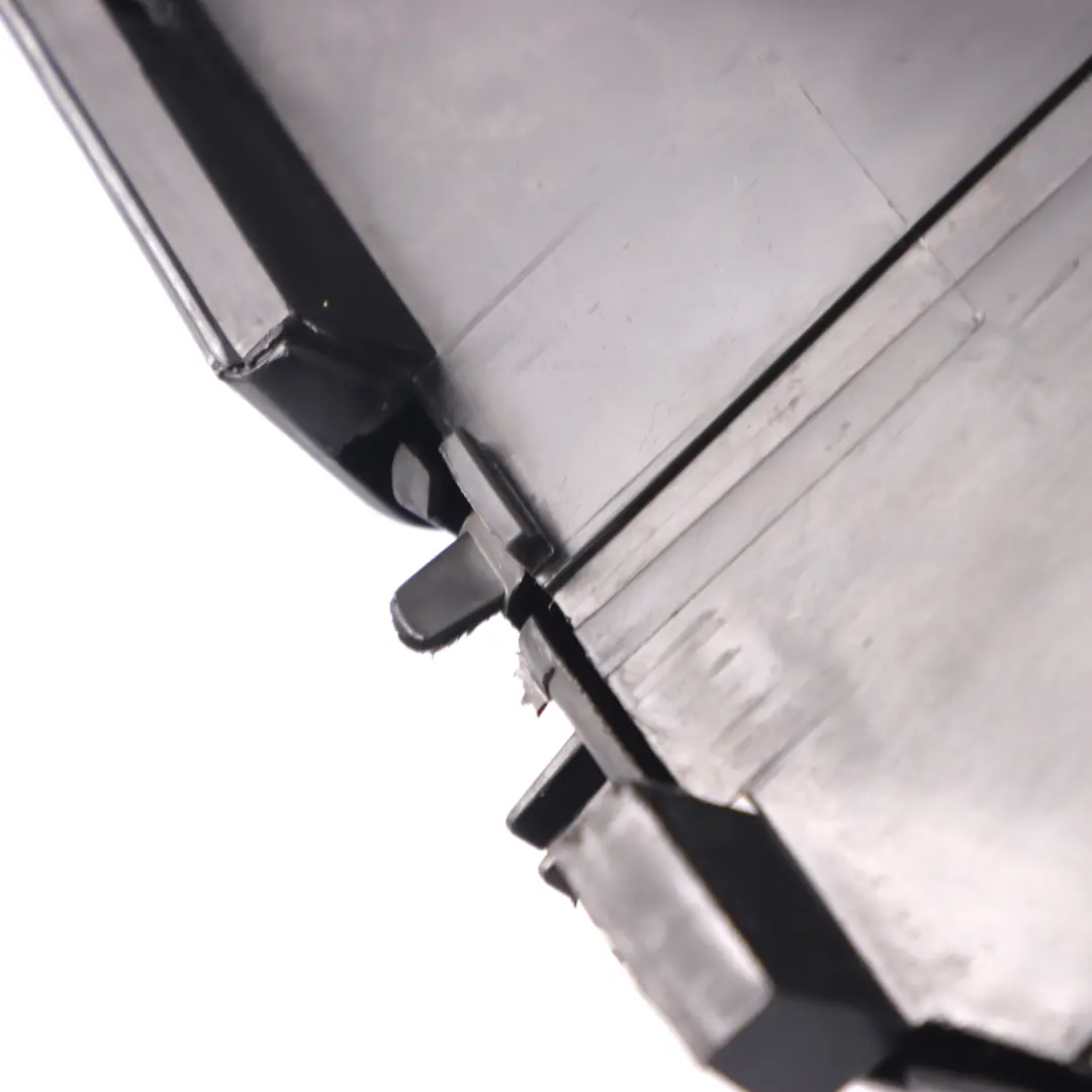 Kanał Osłona Okablowania Przód Lewy A2118211189 do Mercedes W211 C219 o numerze A2118210389 Mercedes W211 C219 Kanał Osłona Okablowania Przód Lewy A2118211189 - SKU A2118210389 - Numer Części A2118210389