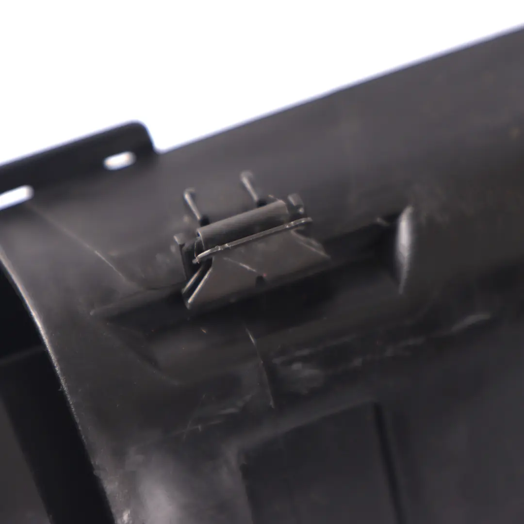 Goulotte de Câblage Mercedes W211 C219 Arrière Gauche Câbles Canal pour à propos du numéro de pièce A2118211189 Goulotte de Câblage Mercedes W211 C219 Arrière Gauche Câbles Canal - SKU A2118211189 - Numéro de pièce A2118211189