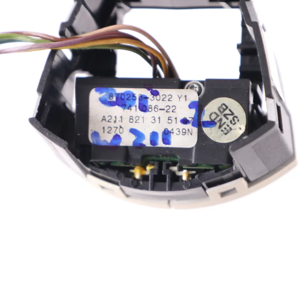 W219 Antirrobo Remolque Interruptor Techo Botón Beige para Mercedes W211 con número de pieza A2118213151 Mercedes W211 W219 Antirrobo Remolque Interruptor Techo Botón Beige - SKU A2118213151-2 - Número de pieza A2118213151