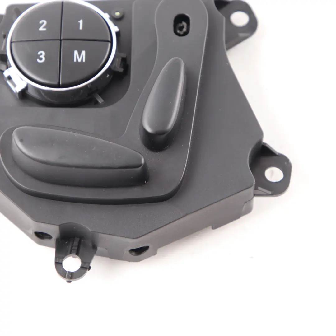 Mercedes W204 Sitz verstellung Schalter Bedienfeld vorne rechts A0008008078 - SKU A2118215279 - Teilenummer A2118215279