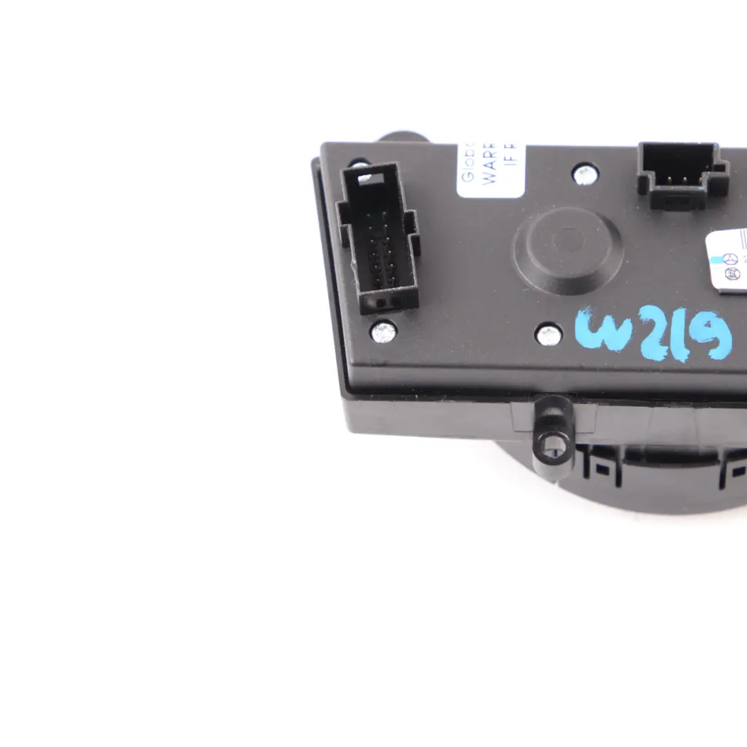 Interrupteur Protection Anti-remorquage Pdc Parkhilfe pour Mercedes W169 W245 à propos du numéro de pièce A2118216958 Mercedes W169 W245 Interrupteur Protection Anti-remorquage Pdc Parkhilfe - SKU A2118216958 - Numéro de pièce A2118216958