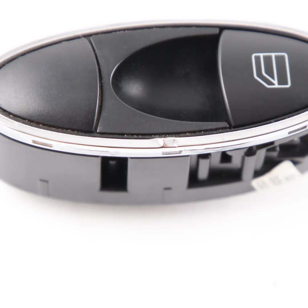 Interruttore alzacristalli lato passeggero anteriore per Mercedes W211 con numero di parte A2118219758 Mercedes W211 Interruttore alzacristalli lato passeggero anteriore - SKU A2118219758 - Numero di parte A2118219758