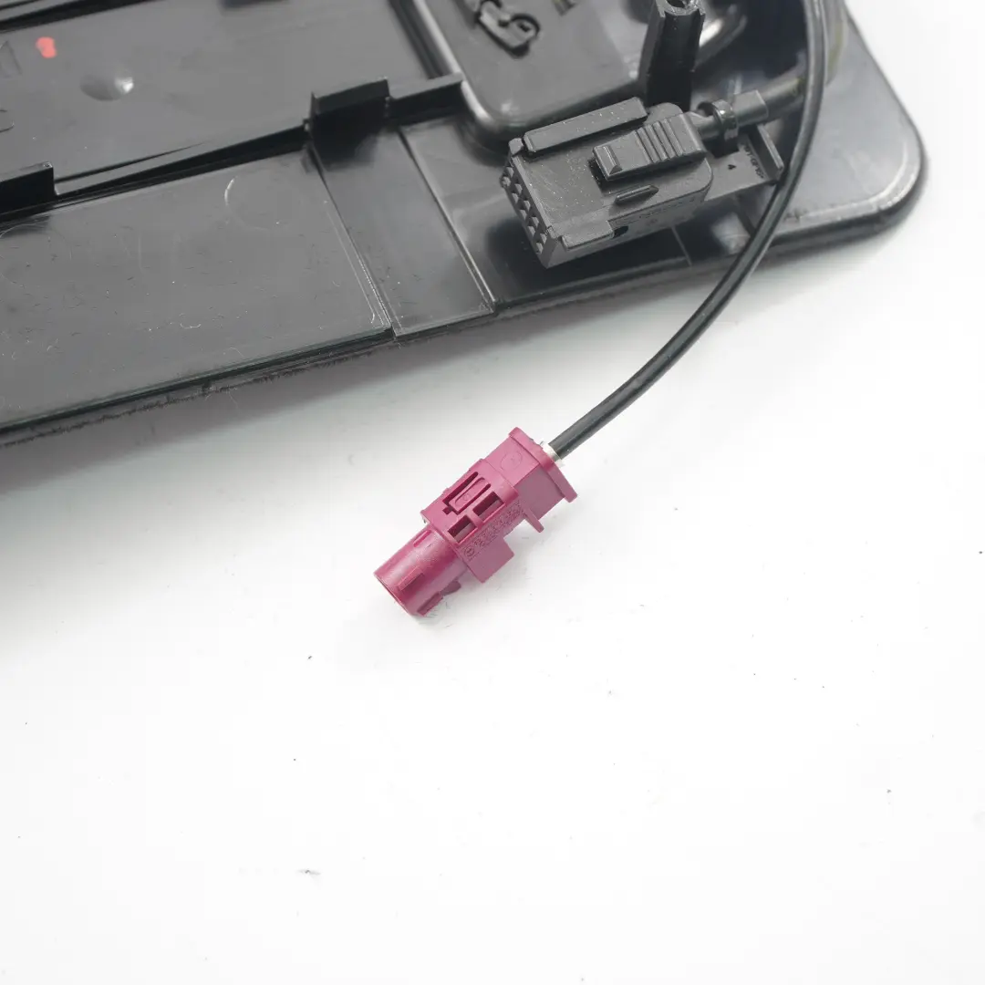 Mercedes W211 Console centrale Pannello Telefono Inserire supporto - SKU A2118231011 - Numero di parte A2118231011