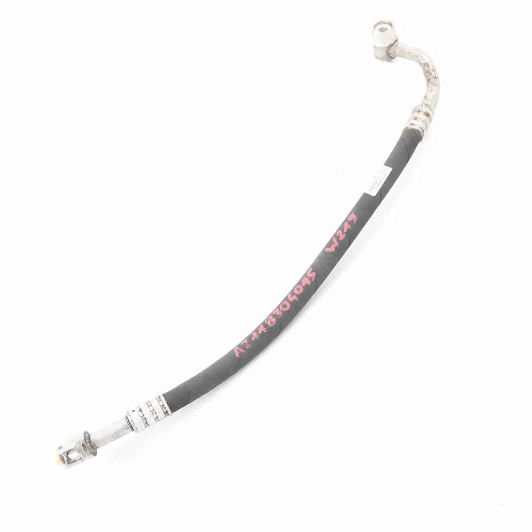 Conditioning Pipe Mercedes W211 W219 A/C Air Con Hose Line to Air with Part number A2118304015 Air Conditioning Pipe Mercedes W211 W219 A/C Air Con Hose Line - SKU A2118304015 - Part number A2118304015