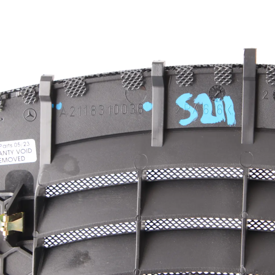 Osłona Maskownica Deski Rozdzielczej do Mercedes W211 o numerze A2118310036 Mercedes W211 Osłona Maskownica Deski Rozdzielczej - SKU A2118310036 - Numer Części A2118310036