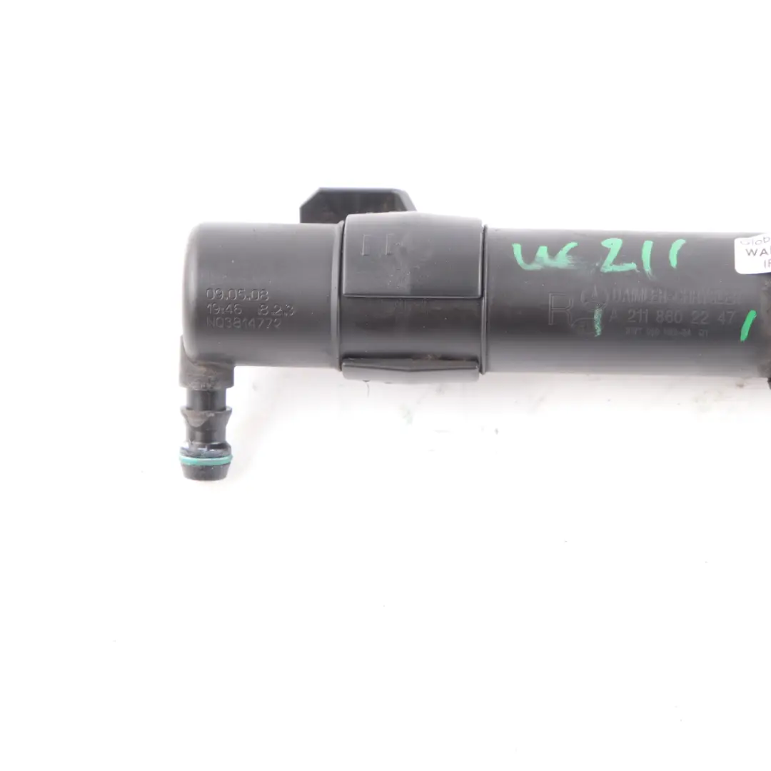 Lave-phares Jet Pulvérisation Droite pour Mercedes W211 S211 à propos du numéro de pièce A2118602247 Mercedes W211 S211 Lave-phares Jet Pulvérisation Droite - SKU A2118602247 - Numéro de pièce A2118602247