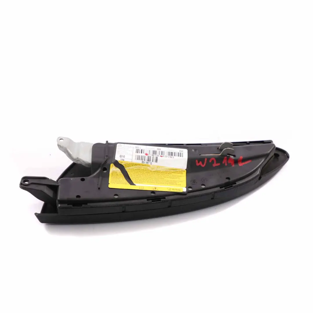 Asiento Delantero Izquierdo Airbag Lateral Negro para Mercedes W211 C219 con número de pieza A2118602705 Mercedes W211 C219 Asiento Delantero Izquierdo Airbag Lateral Negro - SKU A2118602705 - Número de pieza A2118602705