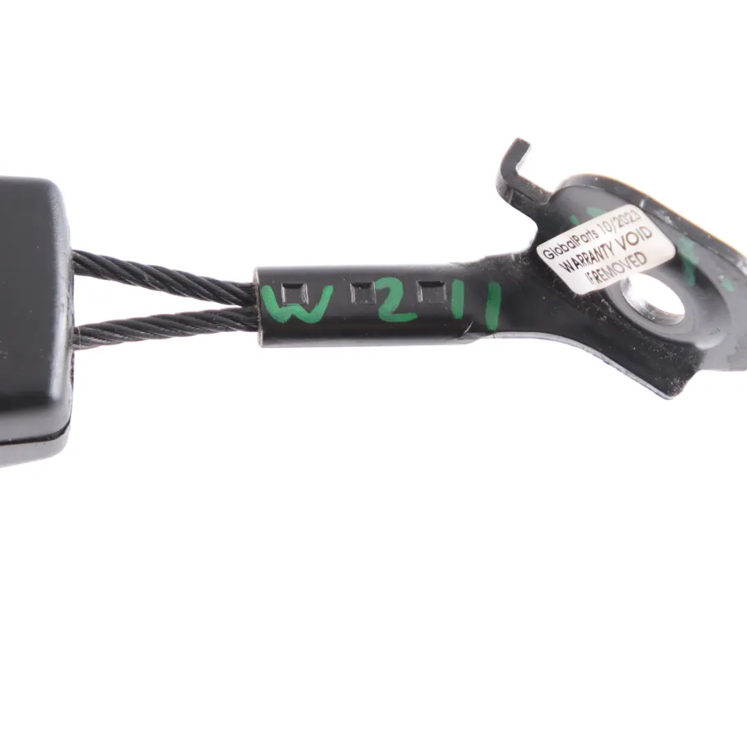 Hebilla cinturón seguridad trasero izquierdo inferior para Mercedes W211 con número de pieza A2118603969 Mercedes W211 Hebilla cinturón seguridad trasero izquierdo inferior - SKU A2118603969 - Número de pieza A2118603969