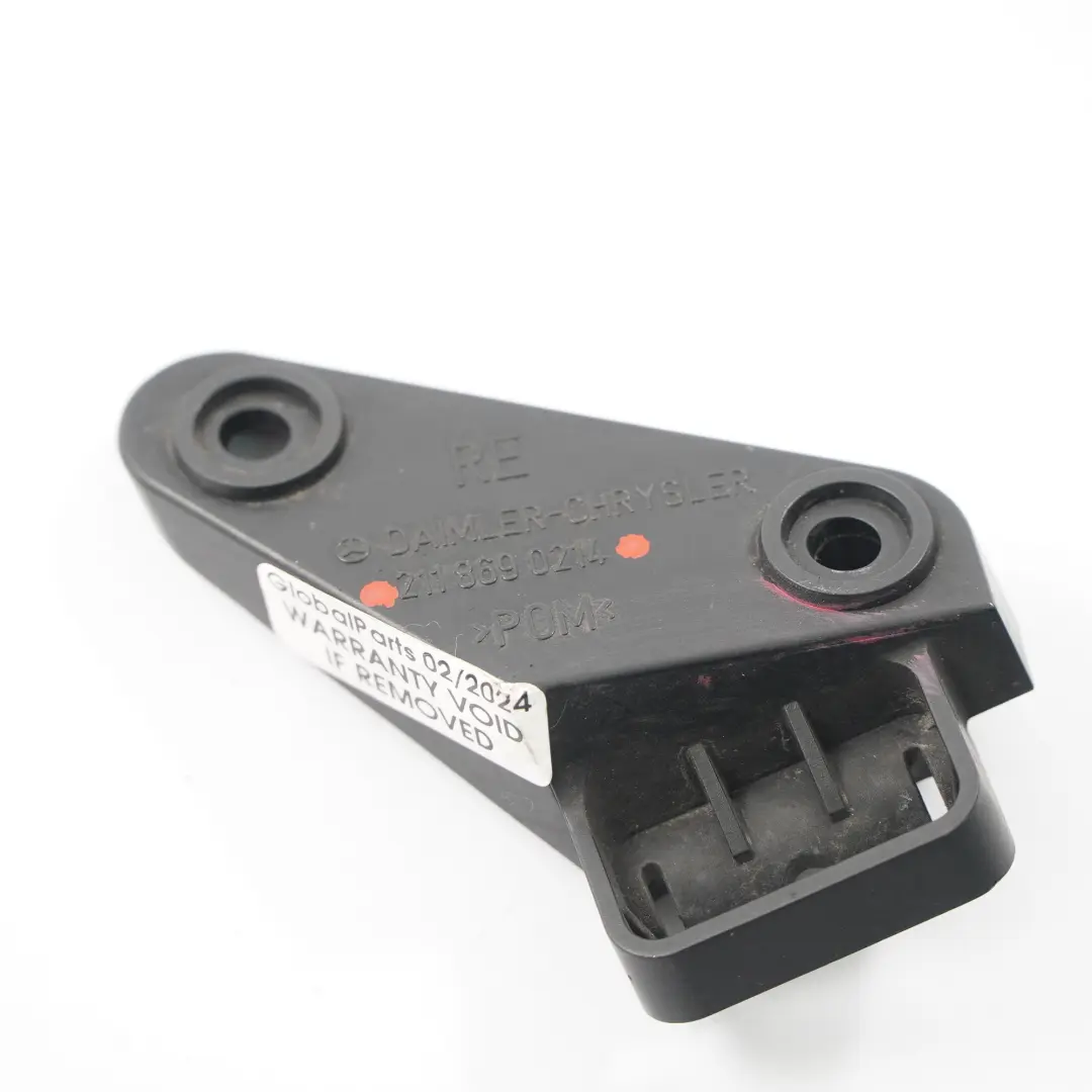 Staffa lavafari Jet Supporto Spray Fari per Mercedes W211 con numero di parte A2118690214 Mercedes W211 Staffa lavafari Jet Supporto Spray Fari - SKU A2118690214 - Numero di parte A2118690214