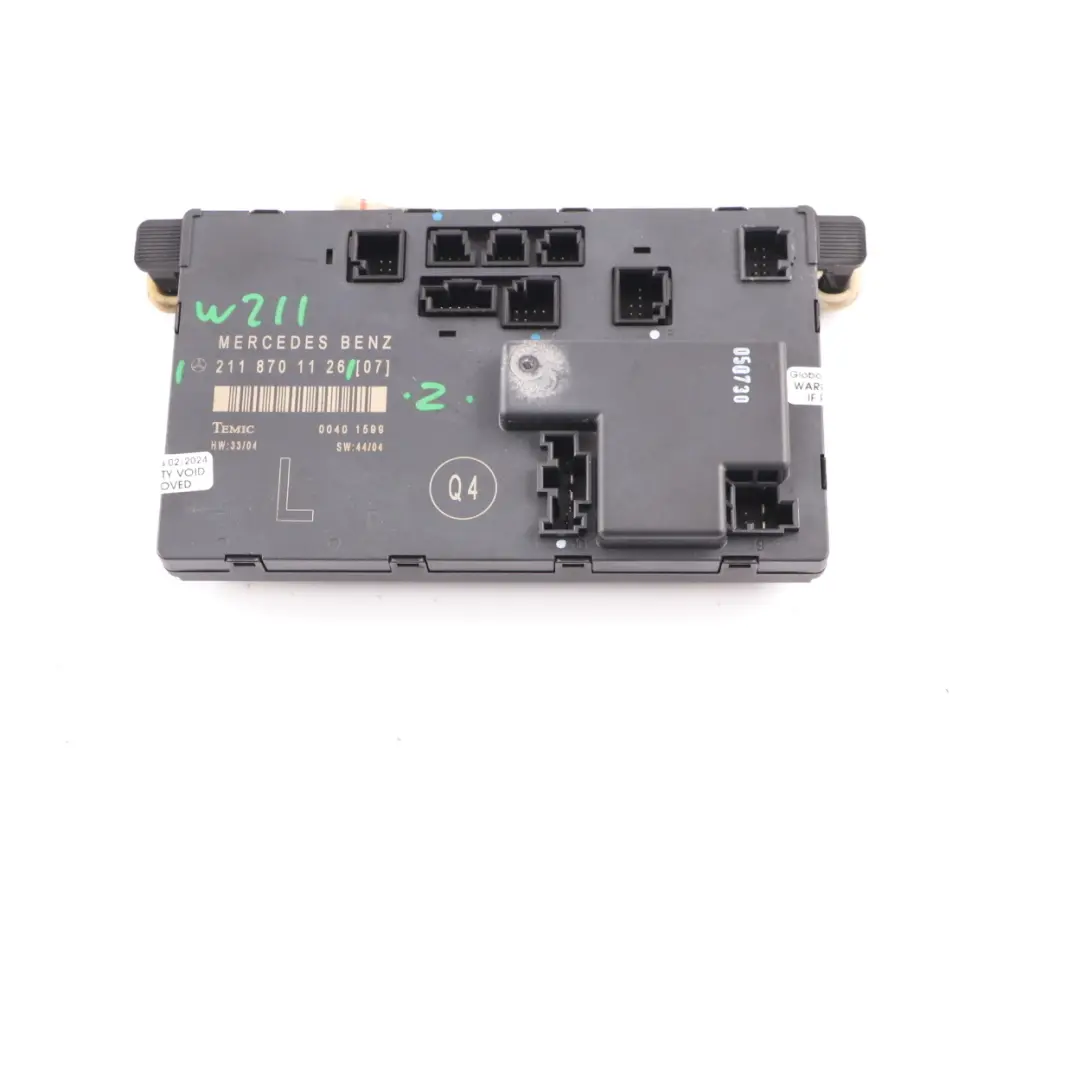 Fahrertür Vorne Links Steuermodul für Mercedes W211 mit Teilenummer A2118701126 Mercedes W211 Fahrertür Vorne Links Steuermodul - SKU A2118701126 - Teilenummer A2118701126