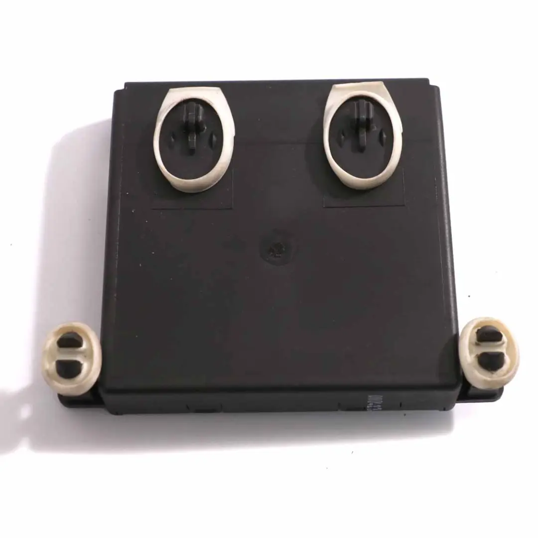 Modulo Porta Posteriore Sinistra Centralina ECU per Mercedes W211 con numero di parte A2118703385 Mercedes W211 Modulo Porta Posteriore Sinistra Centralina ECU - SKU A2118703385 - Numero di parte A2118703385