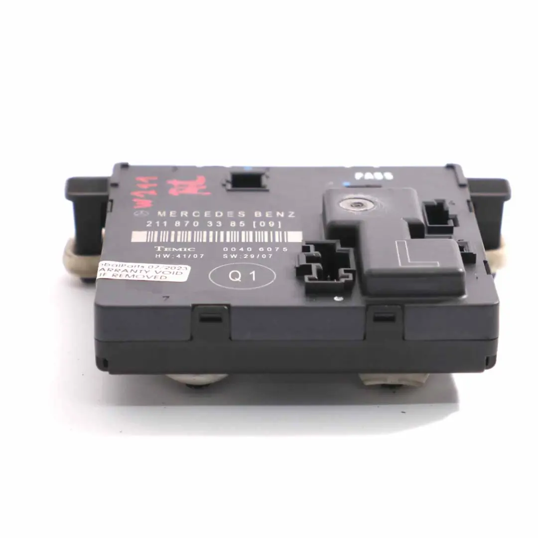 Module de porte arrière gauche Unité de contrôle ECU pour Mercedes W211 à propos du numéro de pièce A2118703385 Mercedes W211 Module de porte arrière gauche Unité de contrôle ECU - SKU A2118703385 - Numéro de pièce A2118703385