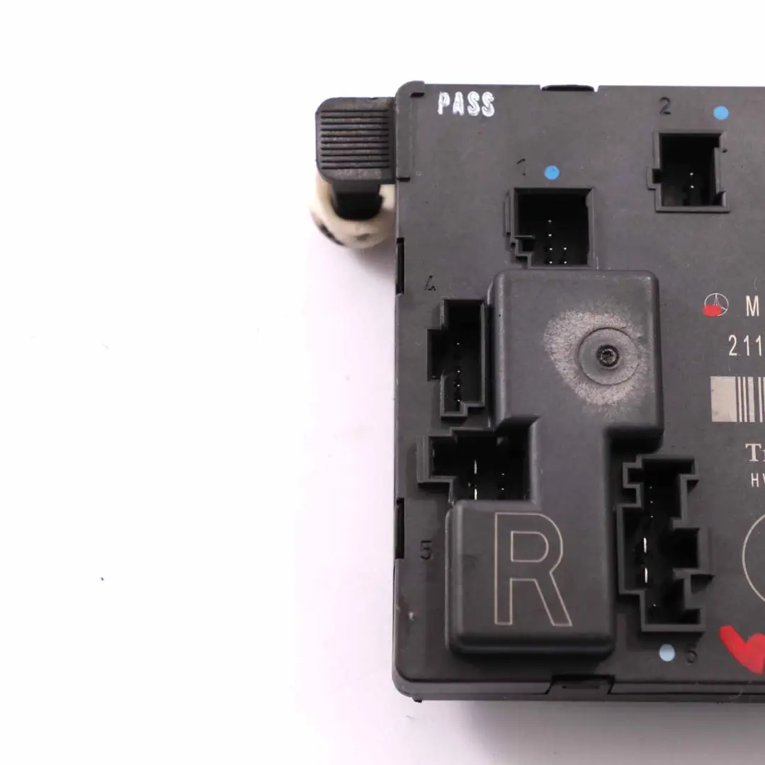 Tür modul hinten rechts Steuergerät ECU für Mercedes W211 mit Teilenummer A2118703485 Mercedes W211 Tür modul hinten rechts Steuergerät ECU - SKU A2118703485 - Teilenummer A2118703485