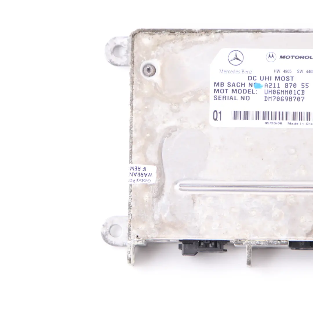 W219 Motorola Module de contrôle téléphonique DC UHI MOST pour Mercedes à propos du numéro de pièce A2118705526 Mercedes W219 Motorola Module de contrôle téléphonique DC UHI MOST - SKU A2118705526 - Numéro de pièce A2118705526
