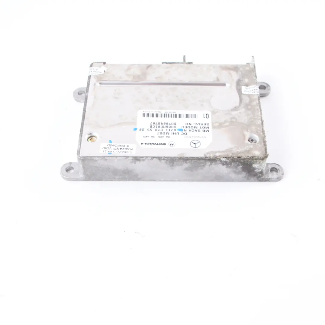 Mercedes W219 Motorola Module de contrôle téléphonique DC UHI MOST - SKU A2118705526 - Numéro de pièce A2118705526