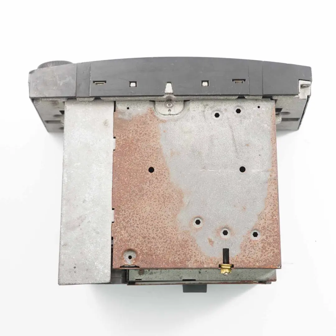 Unité de contrôle du lecteur audio CD pour Mercedes W211 à propos du numéro de pièce A2118705694 Mercedes W211 Unité de contrôle du lecteur audio CD - SKU A2118705694 - Numéro de pièce A2118705694