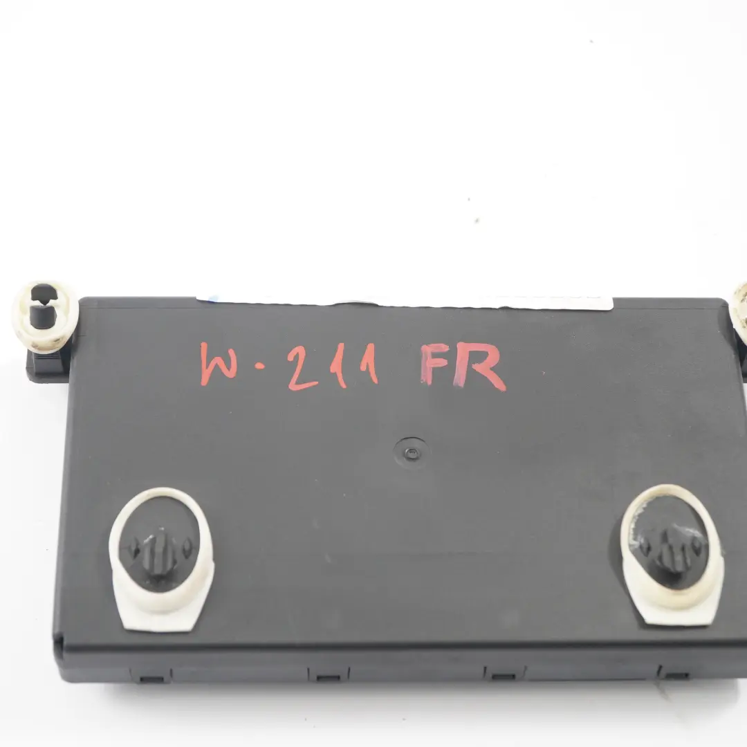 Modulo porta anteriore destra Unità di controllo ECU per Mercedes W211 con numero di parte A2118707226 Mercedes W211 Modulo porta anteriore destra Unità di controllo ECU - SKU A2118707226 - Numero di parte A2118707226