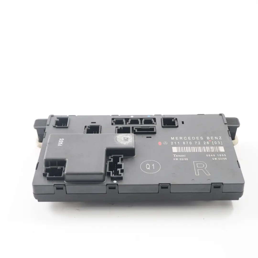 Modulo porta anteriore destra Unità di controllo ECU per Mercedes W211 con numero di parte A2118707226 Mercedes W211 Modulo porta anteriore destra Unità di controllo ECU - SKU A2118707226 - Numero di parte A2118707226