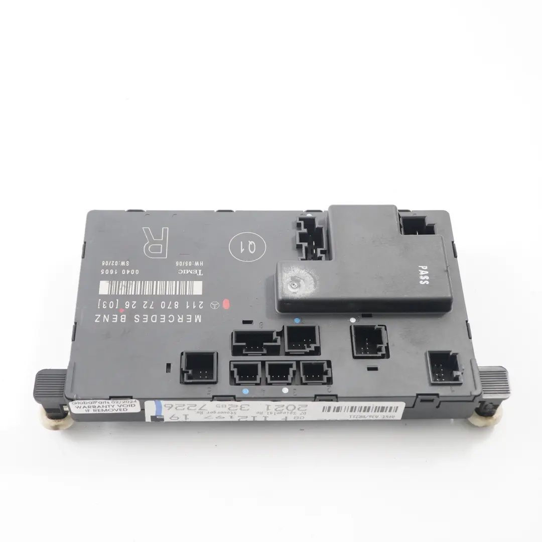 Modulo porta anteriore destra Unità di controllo ECU per Mercedes W211 con numero di parte A2118707226 Mercedes W211 Modulo porta anteriore destra Unità di controllo ECU - SKU A2118707226 - Numero di parte A2118707226
