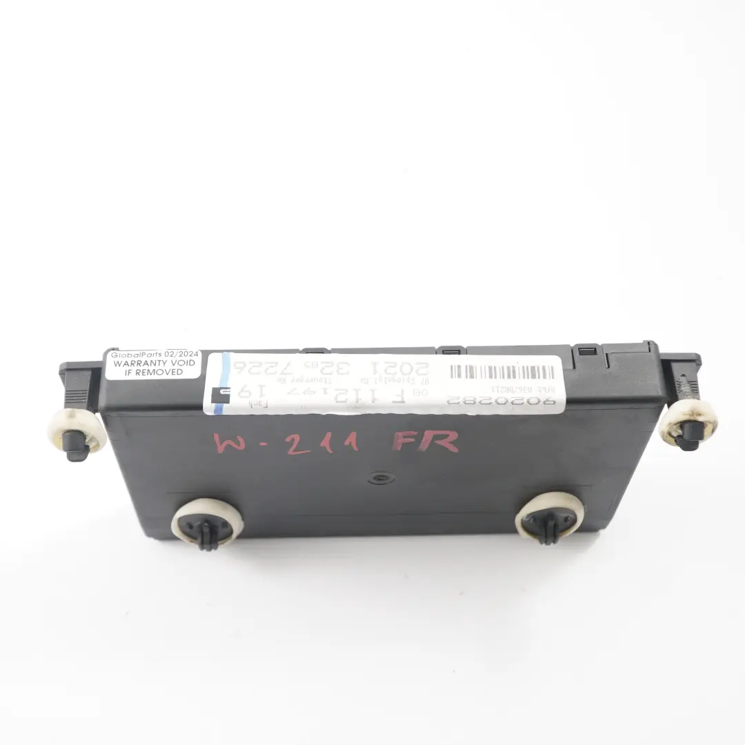 Módulo de Puerta Delantera Derecha Unidad Control ECU para Mercedes W211 con número de pieza A2118707226 Mercedes W211 Módulo de Puerta Delantera Derecha Unidad Control ECU - SKU A2118707226 - Número de pieza A2118707226