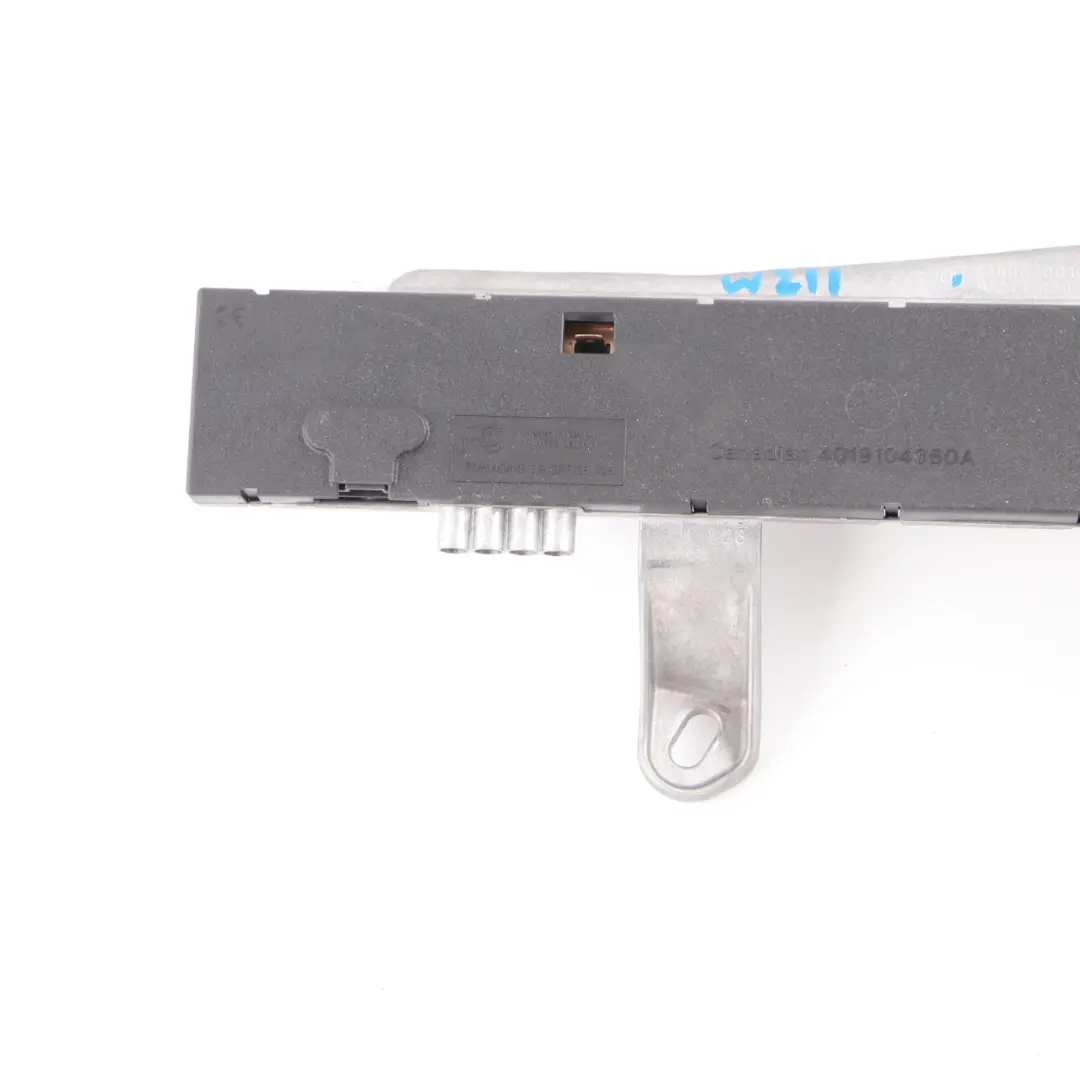 C-Pillar Radio Aerial Antenna Amplifier Module Unit to Mercedes W211 with Part number A2118707389 Mercedes W211 C-Pillar Radio Aerial Antenna Amplifier Module Unit - SKU A2118707389 - Part number A2118707389