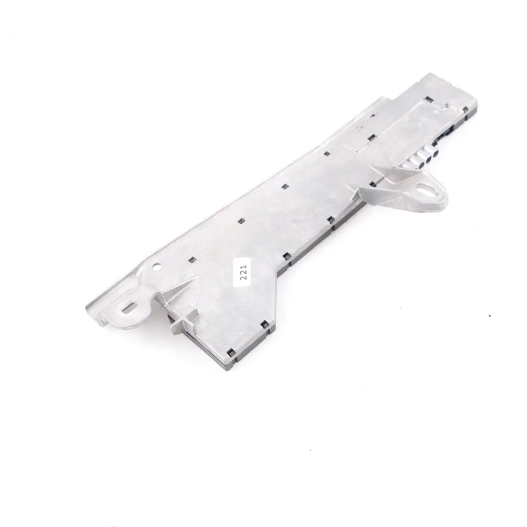 C-Pillar Radio Aerial Antenna Amplifier Module Unit to Mercedes W211 with Part number A2118707389 Mercedes W211 C-Pillar Radio Aerial Antenna Amplifier Module Unit - SKU A2118707389 - Part number A2118707389