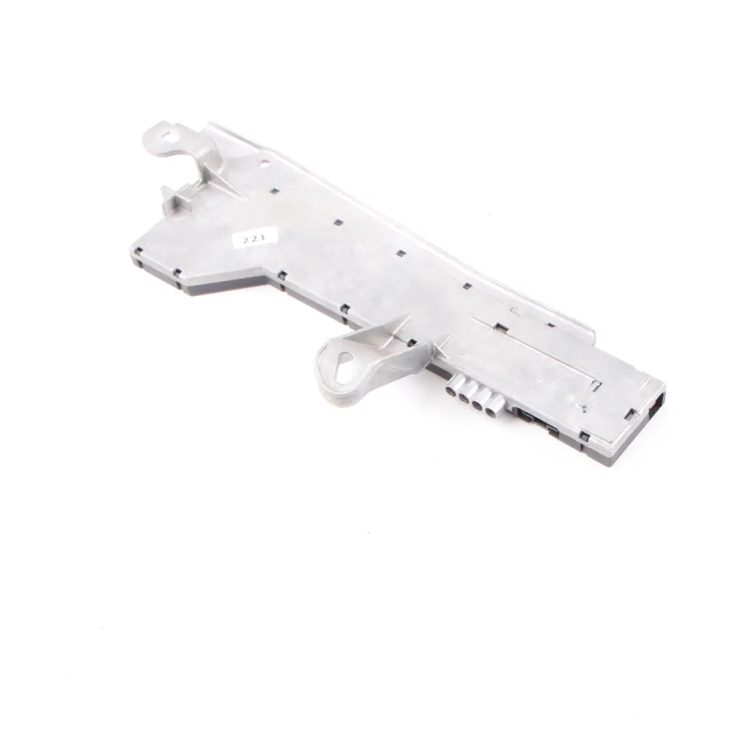 C-Pillar Radio Aerial Antenna Amplifier Module Unit to Mercedes W211 with Part number A2118707389 Mercedes W211 C-Pillar Radio Aerial Antenna Amplifier Module Unit - SKU A2118707389 - Part number A2118707389