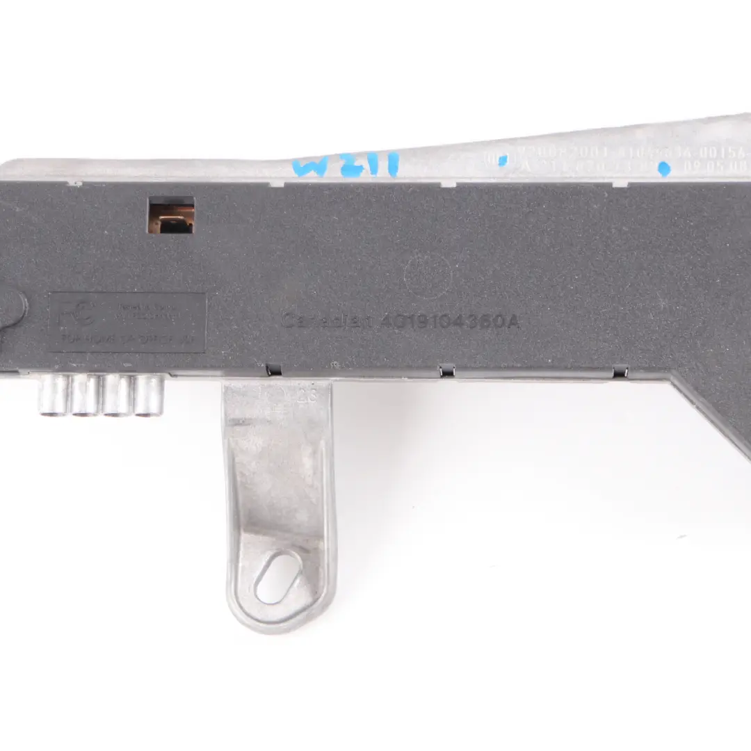 C-Pillar Radio Aerial Antenna Amplifier Module Unit to Mercedes W211 with Part number A2118707389 Mercedes W211 C-Pillar Radio Aerial Antenna Amplifier Module Unit - SKU A2118707389 - Part number A2118707389