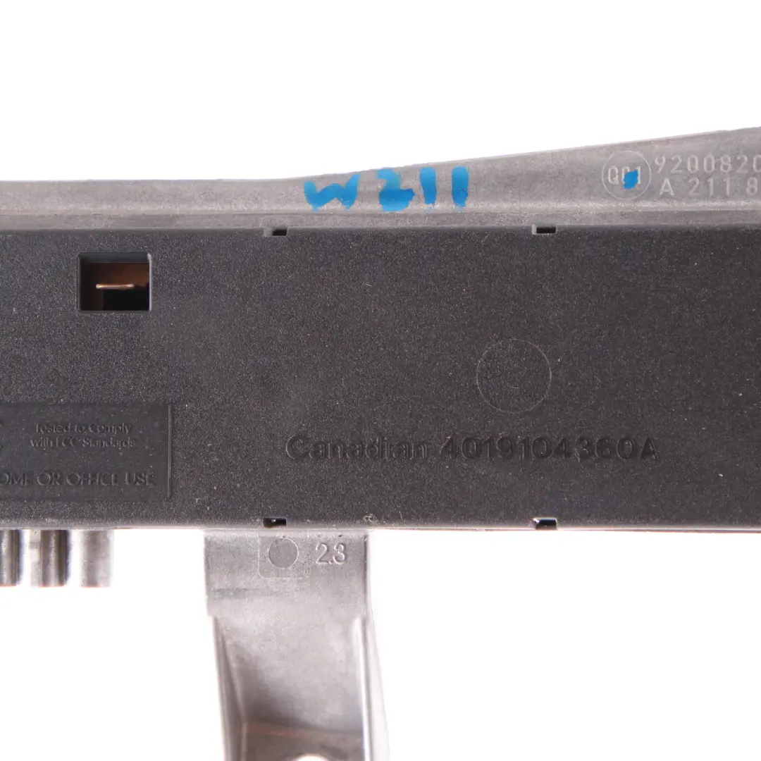 C-Pillar Radio Aerial Antenna Amplifier Module Unit to Mercedes W211 with Part number A2118707389 Mercedes W211 C-Pillar Radio Aerial Antenna Amplifier Module Unit - SKU A2118707389 - Part number A2118707389