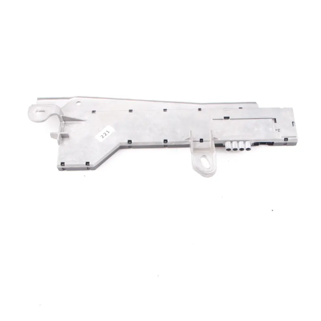 C-Pillar Radio Aerial Antenna Amplifier Module Unit to Mercedes W211 with Part number A2118707389 Mercedes W211 C-Pillar Radio Aerial Antenna Amplifier Module Unit - SKU A2118707389 - Part number A2118707389