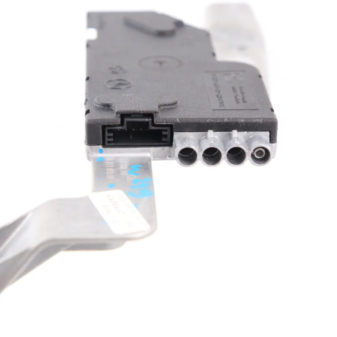 W219 Amplificateur dantenne Module antenne Unité droite pour Mercedes CLS à propos du numéro de pièce A2118709189 Mercedes CLS W219 Amplificateur dantenne Module antenne Unité droite - SKU A2118709189 - Numéro de pièce A2118709189