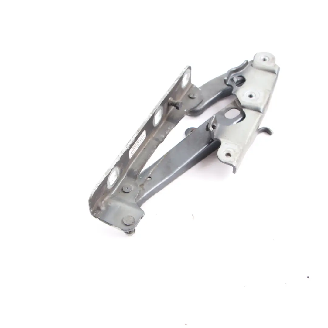 Zawias Maski Prawy Szary do Mercedes W211 CLS C219 o numerze A2118800428 Mercedes W211 CLS C219 Zawias Maski Prawy Szary - SKU A2118800428-FLG - Numer Części A2118800428