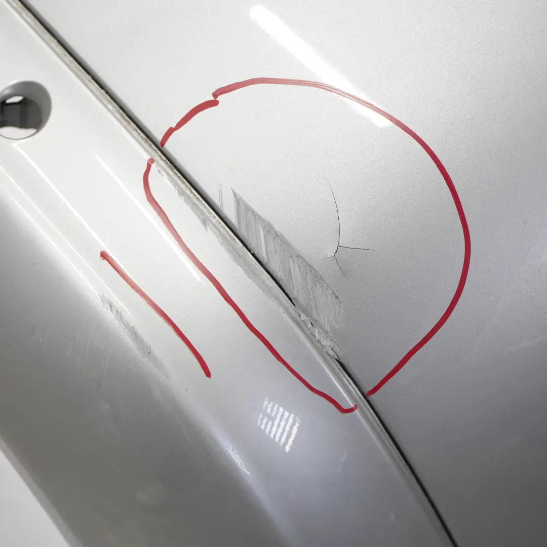 Zderzak Tylny Brilliant Silver - 744 do Mercedes S211 o numerze A2118801283 Mercedes S211 Zderzak Tylny Brilliant Silver - 744 - SKU A2118801283-BS - Numer Części A2118801283