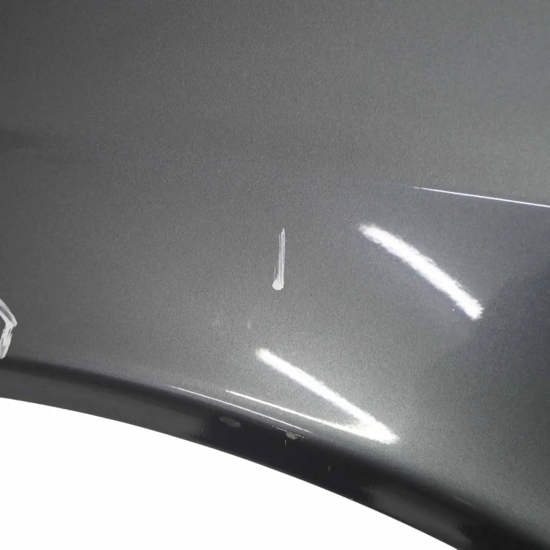 Panel de ala Delantero Izquierdo Lado Fender Flint Grey - 368 para Mercedes W211 con número de pieza A2118801318 Mercedes W211 Panel de ala Delantero Izquierdo Lado Fender Flint Grey - 368 - SKU A2118801318-FLG - Número de pieza A2118801318