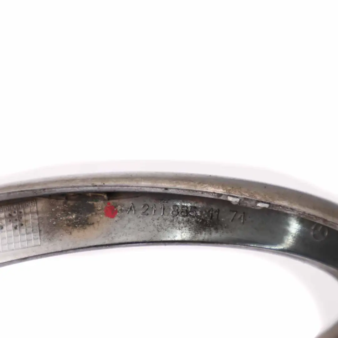 Paraurti anteriore Fendinebbia Sinistro finiture per Mercedes W211 con numero di parte A2118851174 Mercedes W211 Paraurti anteriore Fendinebbia Sinistro finiture - SKU A2118851174 - Numero di parte A2118851174