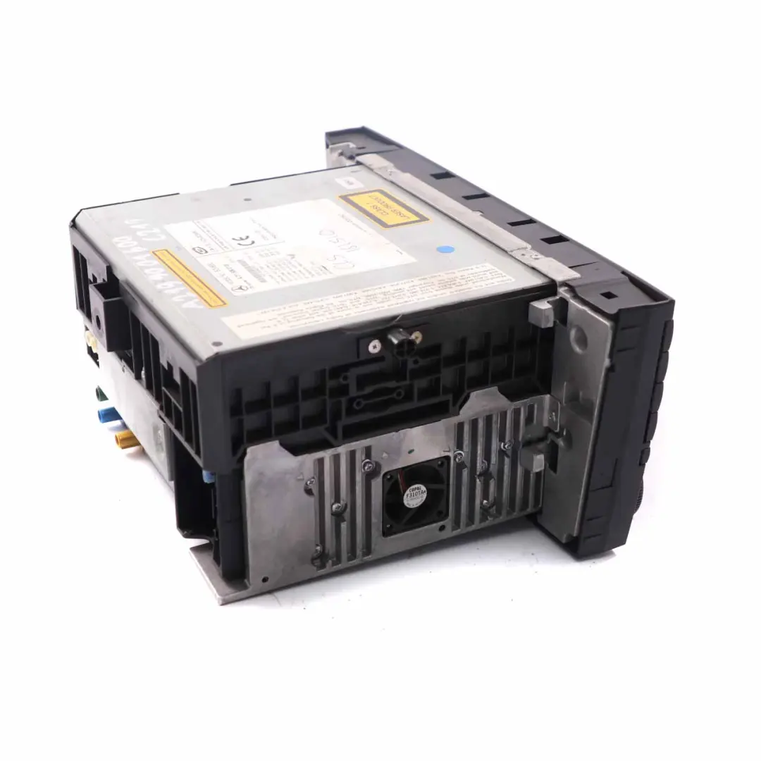 W219 Unità principale lettore CD Navigazione Radio per Mercedes CLS con numero di parte A2119060700 Mercedes CLS W219 Unità principale lettore CD Navigazione Radio - SKU A2119060700 - Numero di parte A2119060700