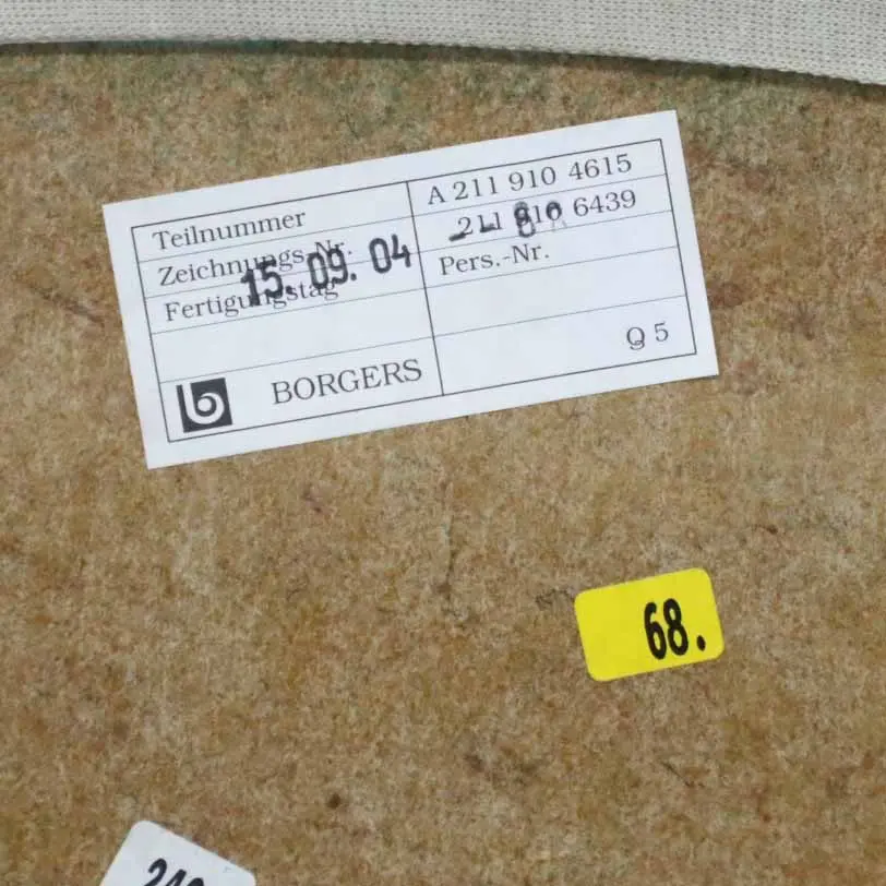 Pannello posteriore del sedile Schienale anteriore Copertura Beige per Mercedes W211 con numero di parte A2119104615 Mercedes W211 Pannello posteriore del sedile Schienale anteriore Copertura Beige - SKU A2119104615 - Numero di parte A2119104615