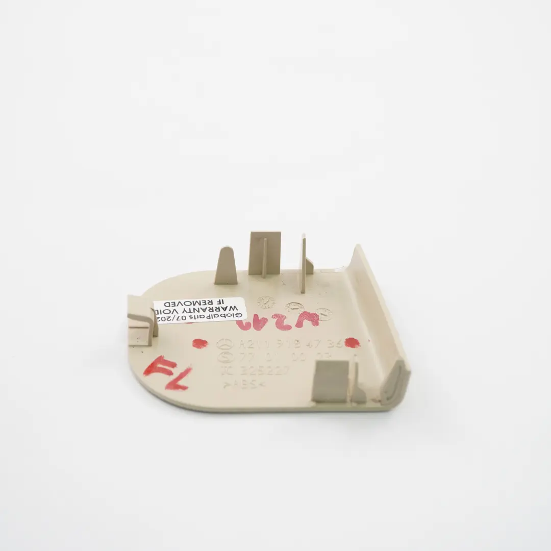 Garniture siège avant Mercedes W211 W219 Panneau gauche Beige pour à propos du numéro de pièce A2119184736 Garniture siège avant Mercedes W211 W219 Panneau gauche Beige - SKU A2119184736 - Numéro de pièce A2119184736