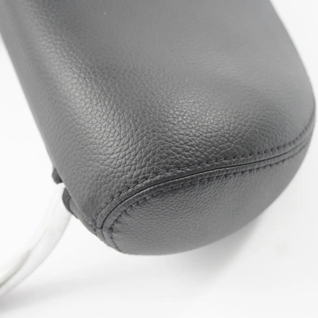 Appui-tête de siège arrière en cuir noir Couvre-appui-tête pour Mercedes W211 Saloon à propos du numéro de pièce A2119705580 Mercedes W211 Saloon Appui-tête de siège arrière en cuir noir Couvre-appui-tête - SKU A2119705580 - Numéro de pièce A2119705580