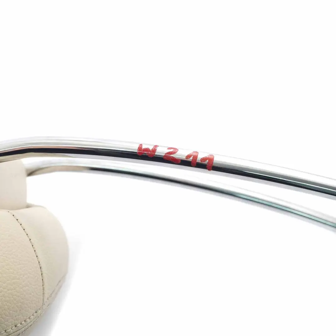 Appui-tête de siège avant gauche droite Appui-tête en cuir beige pour Mercedes W211 à propos du numéro de pièce A2119707550 Mercedes W211 Appui-tête de siège avant gauche droite Appui-tête en cuir beige - SKU A2119707550 - Numéro de pièce A2119707550