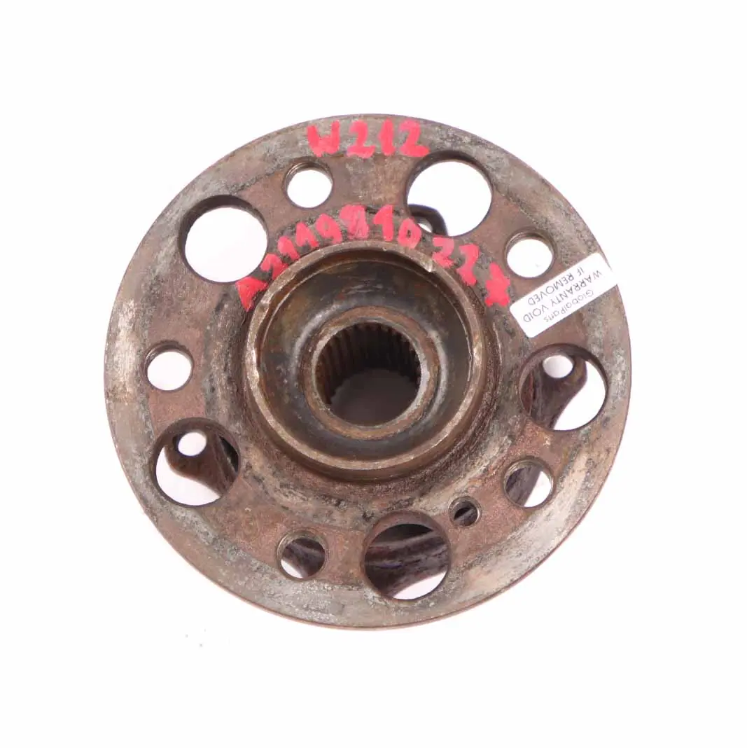 Mercedes W204 Assale Posteriore Flangia Mozzo A2303570308 - SKU A2119810227 - Numero di parte A2119810227