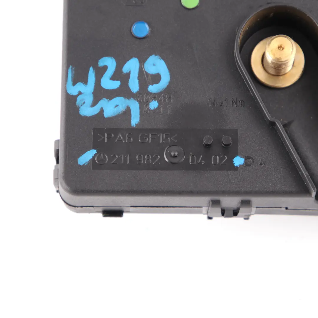 W219 Batteria Scatola Fusibili Unità d Controllo Modulo per Mercedes CLS con numero di parte A2119820402 Mercedes CLS W219 Batteria Scatola Fusibili Unità d Controllo Modulo - SKU A2119820402 - Numero di parte A2119820402