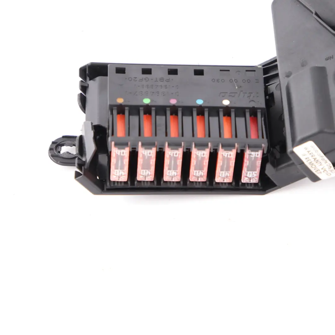 W219 Battery Fuse Box Control Unit Module to Mercedes CLS with Part number A2119820402 Mercedes CLS W219 Battery Fuse Box Control Unit Module - SKU A2119820402 - Part number A2119820402