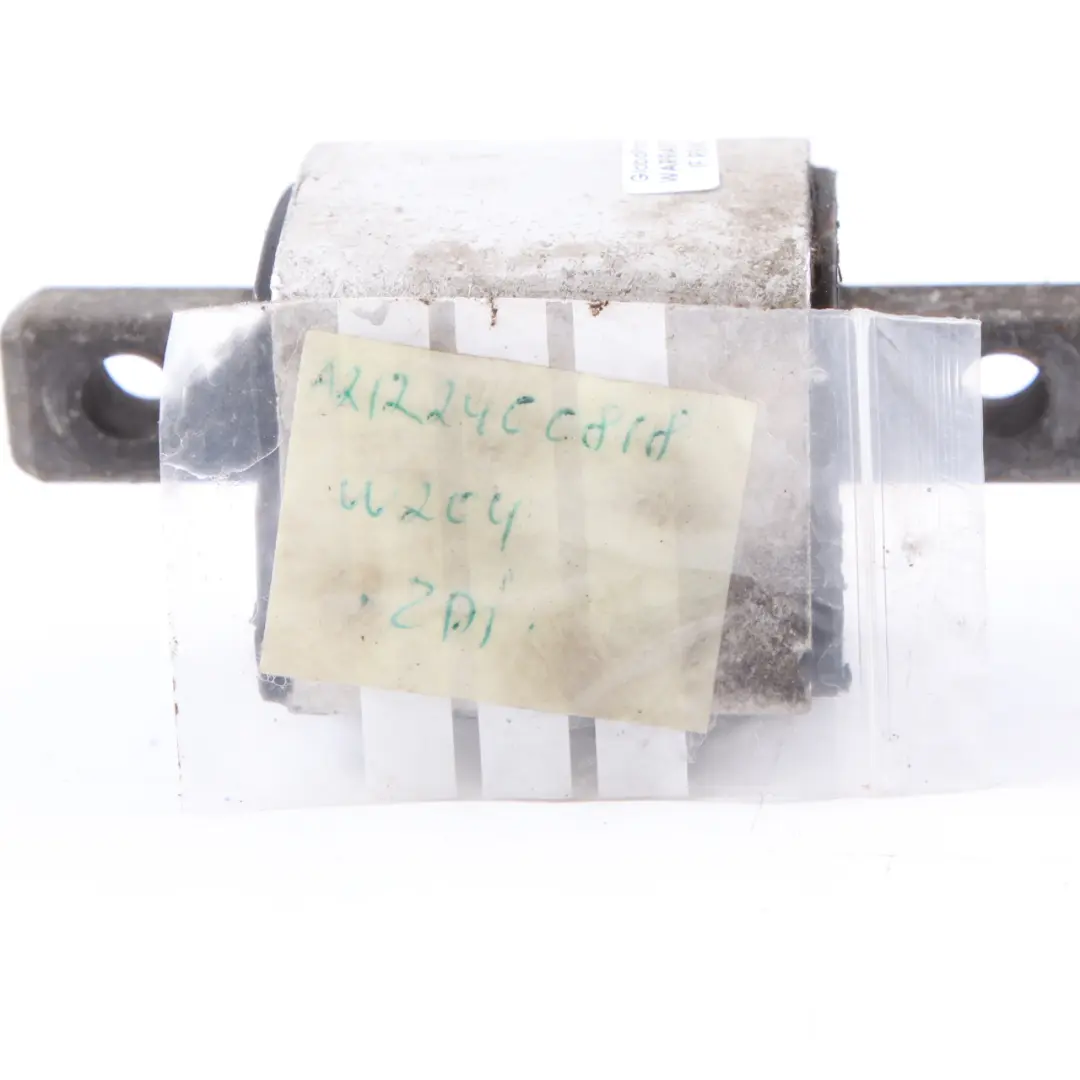 Soporte caja cambios OM651 Soporte transmisión para Mercedes W204 W212 con número de pieza A2122400818 Mercedes W204 W212 Soporte caja cambios OM651 Soporte transmisión - SKU A2122400818 - Número de pieza A2122400818