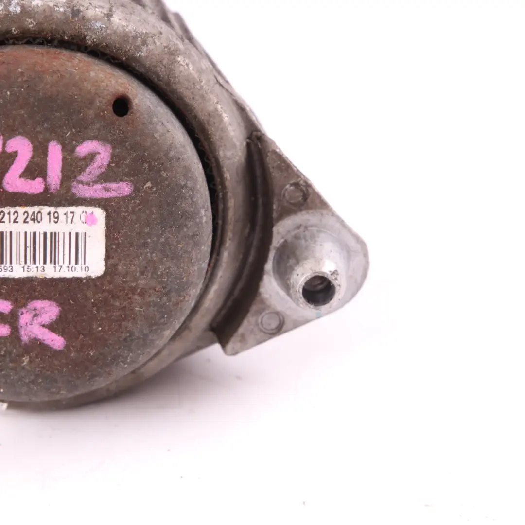 Mount Mercedes W212 Diesel OM651 Right O/S Support Holder to Engine with Part number A2122401917 Engine Mount Mercedes W212 Diesel OM651 Right O/S Support Holder - SKU A2122401917 - Part number A2122401917