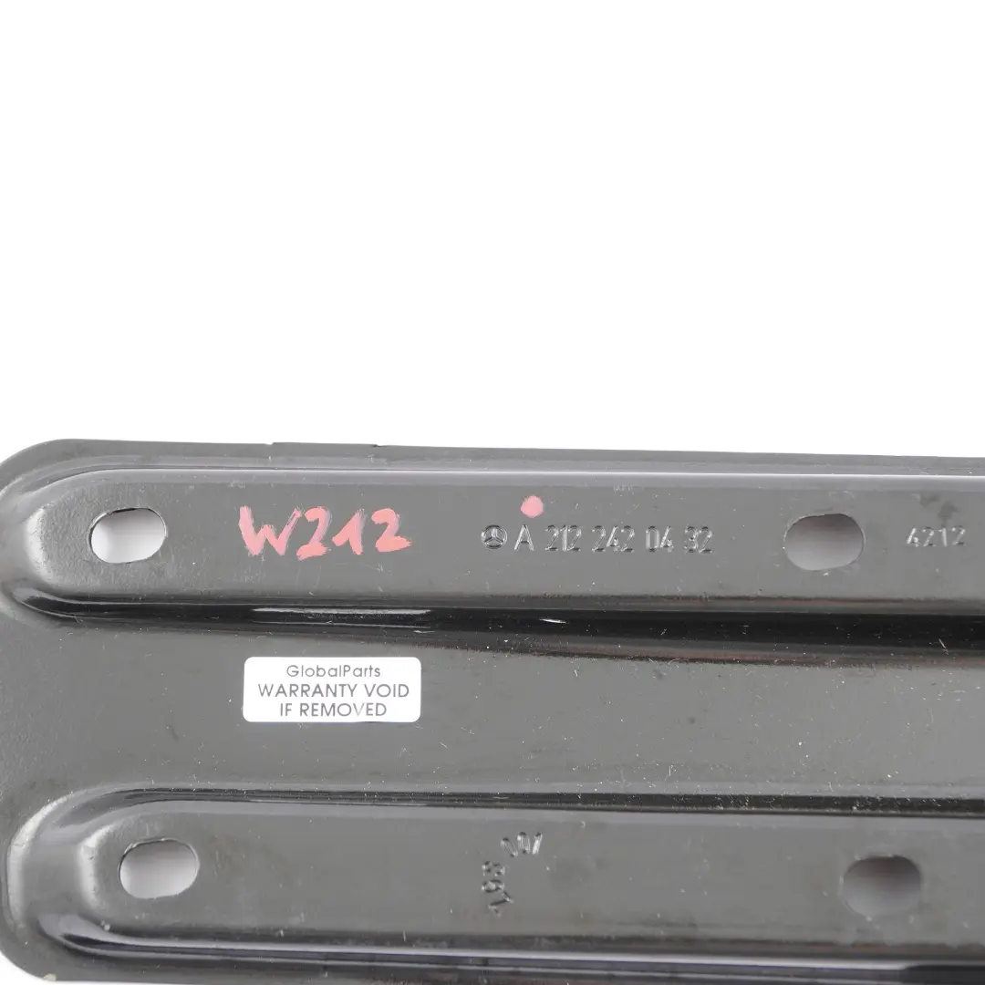 Mercedes W212 Getriebestütze Halterung Trägerhalterung - SKU A2122420432 - Teilenummer A2122420432