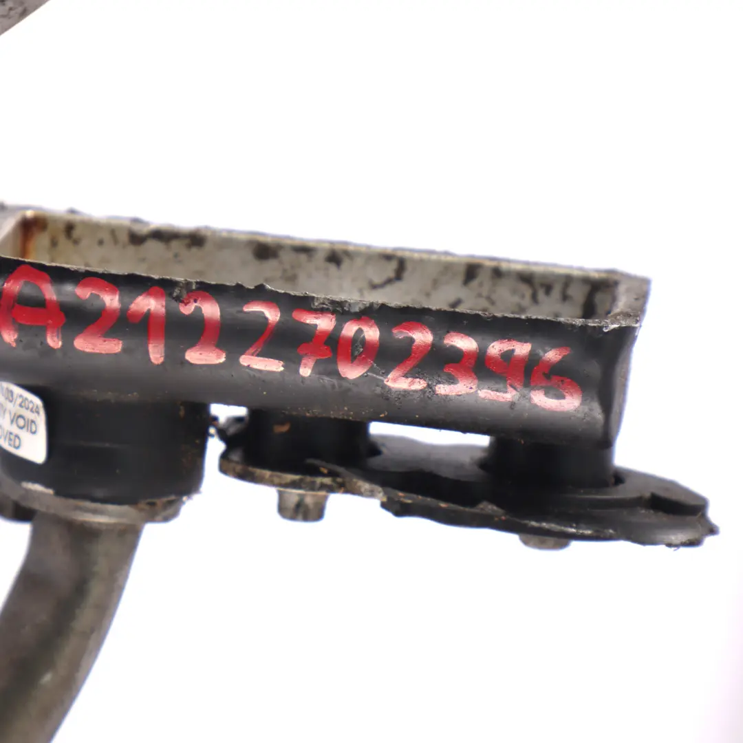 Conduite d'huile Mercedes W212 Petrol OM271 Tuyau refroidissement d'huile moteur pour à propos du numéro de pièce A2122702396 Conduite d'huile Mercedes W212 Petrol OM271 Tuyau refroidissement d'huile moteur - SKU A2122702396 - Numéro de pièce A2122702396