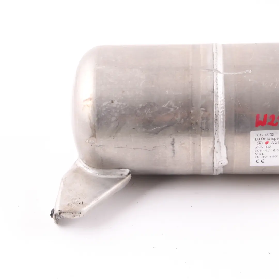 Luftfederung Druckbehälter Tank Akkumulator für Mercedes S212 mit Teilenummer A2123200115 Mercedes S212 Luftfederung Druckbehälter Tank Akkumulator - SKU A2123200115 - Teilenummer A2123200115