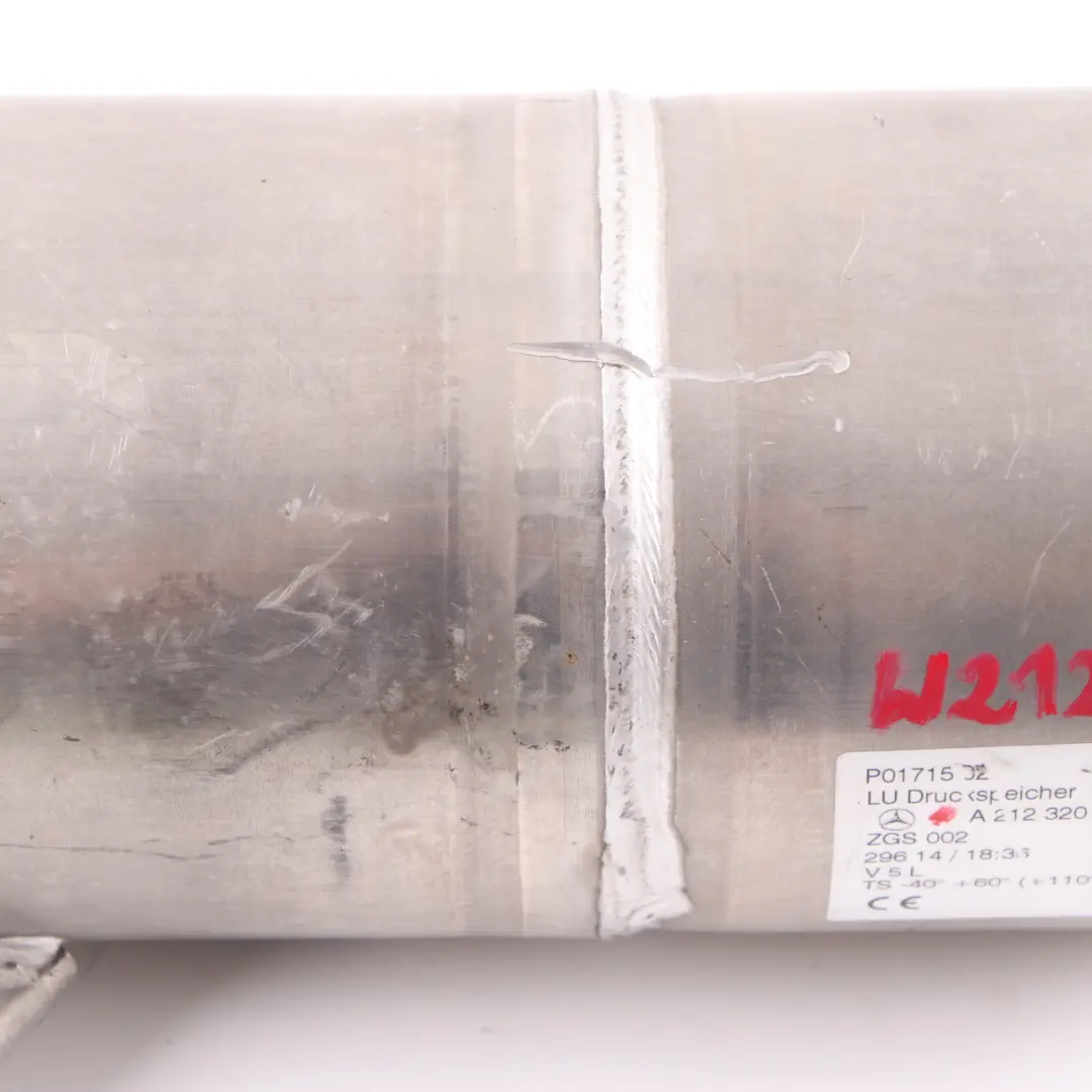 Luftfederung Druckbehälter Tank Akkumulator für Mercedes S212 mit Teilenummer A2123200115 Mercedes S212 Luftfederung Druckbehälter Tank Akkumulator - SKU A2123200115 - Teilenummer A2123200115